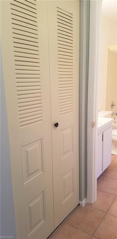 FOXMOOR LAKES - Residential