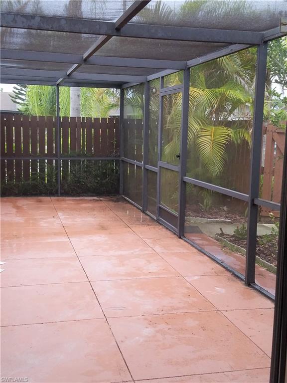 FOXMOOR LAKES - Residential