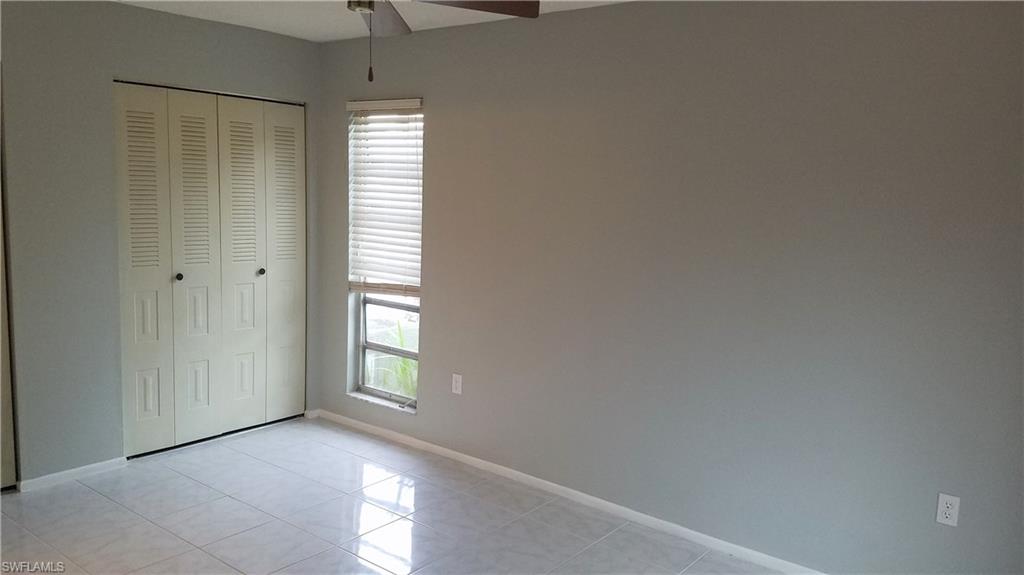 FOXMOOR LAKES - Residential