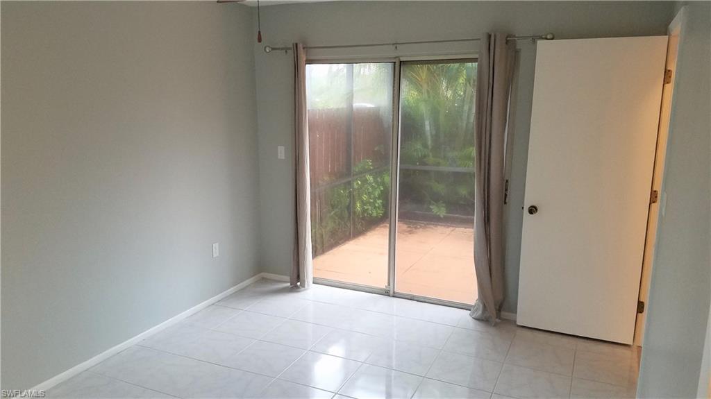 FOXMOOR LAKES - Residential