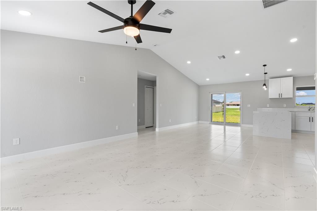 CAPE CORAL - Residential