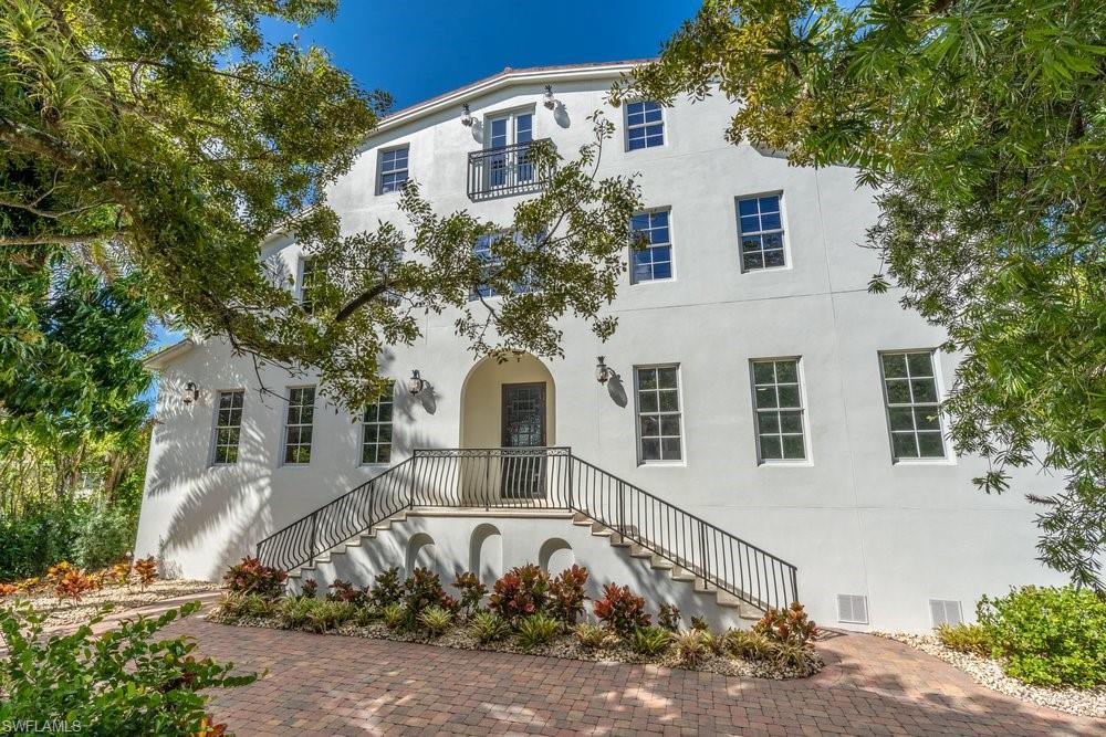 OLDE NAPLES - Residential