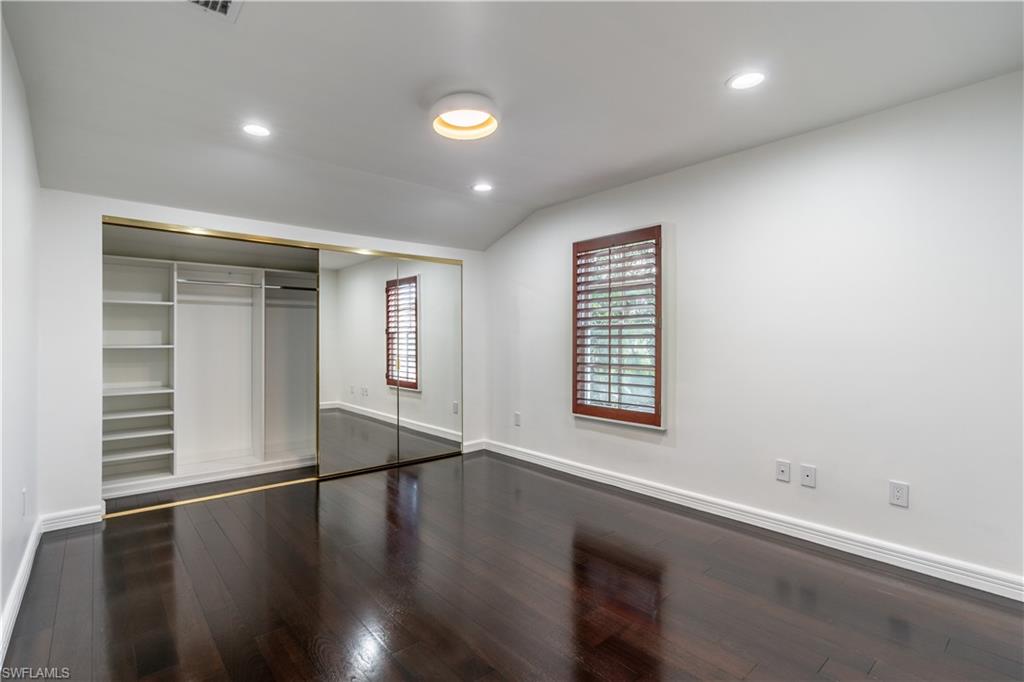 OLDE NAPLES - Residential