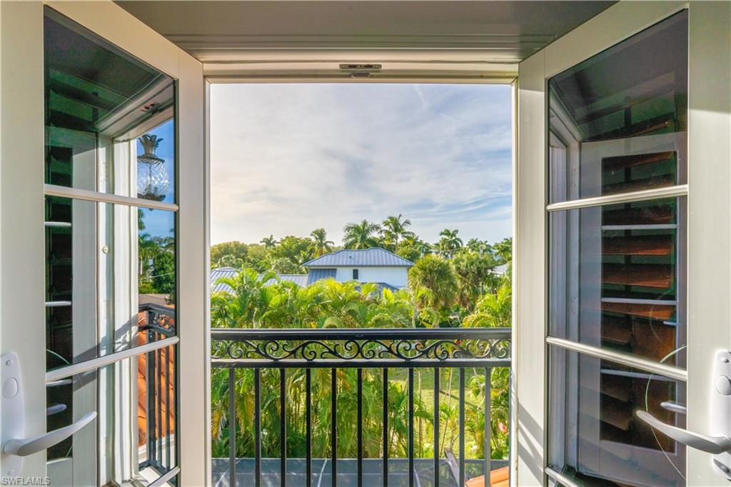 OLDE NAPLES - Residential