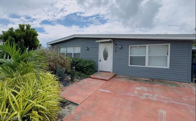 LEHIGH ACRES - Residential