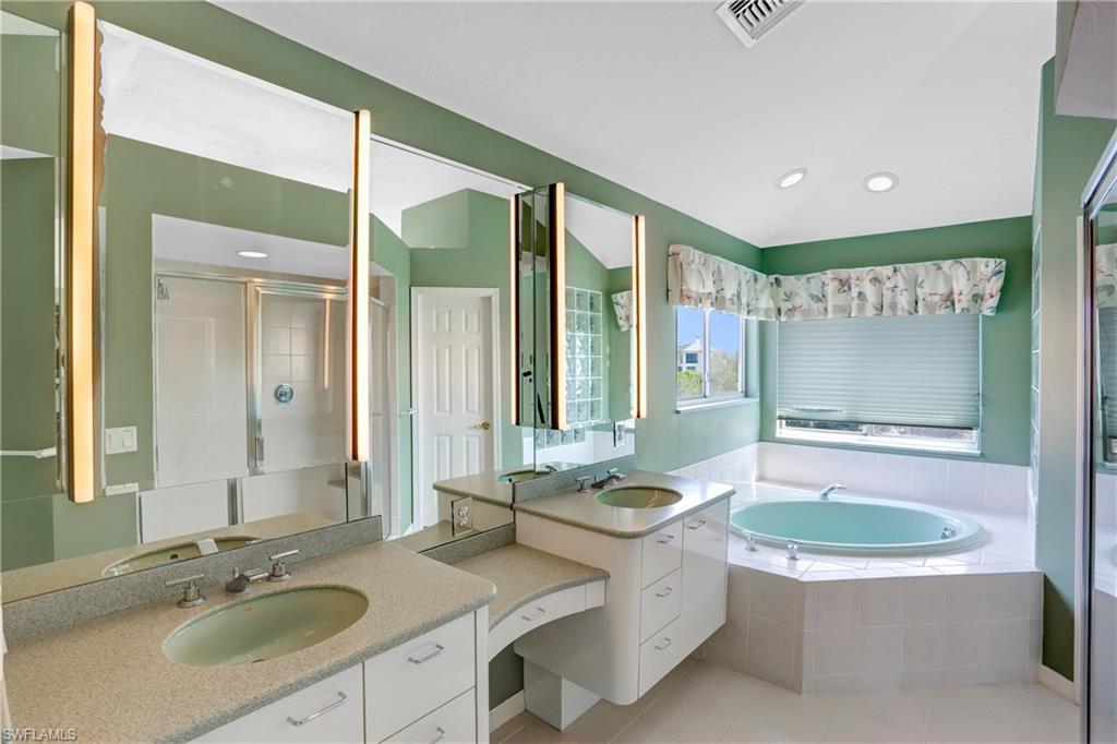 SOUTHPORT ON THE BAY - Residential