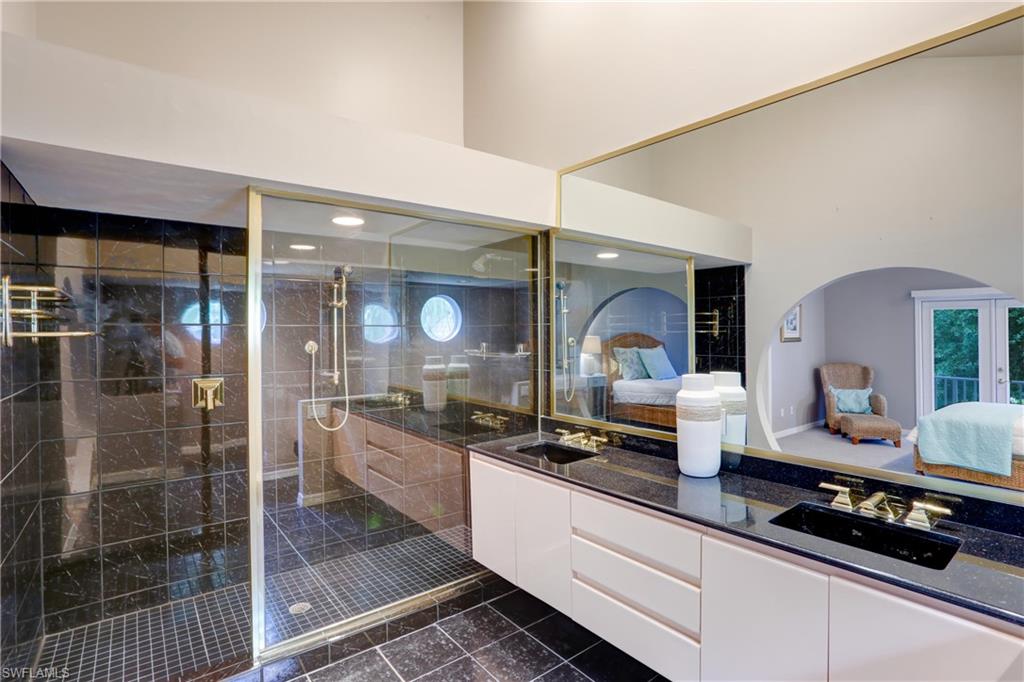 SOUTHPORT ON THE BAY - Residential