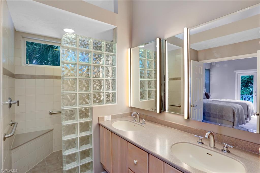 SOUTHPORT ON THE BAY - Residential