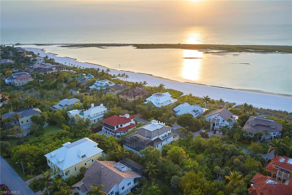 HIDEAWAY BEACH - Residential