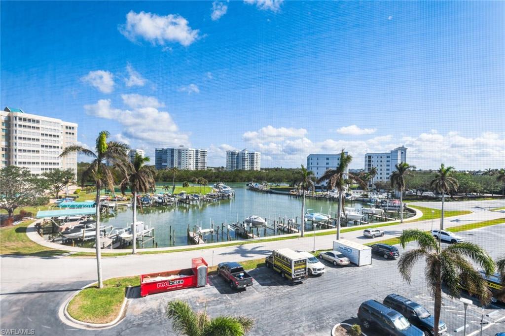 VANDERBILT TOWERS - Residential