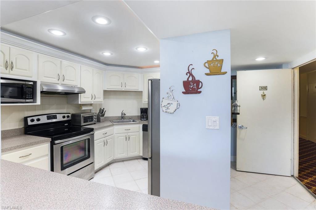 VANDERBILT TOWERS - Residential