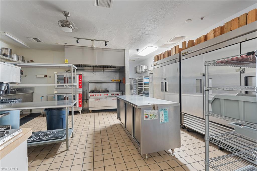 IMPERIAL WILDERNESS - Residential