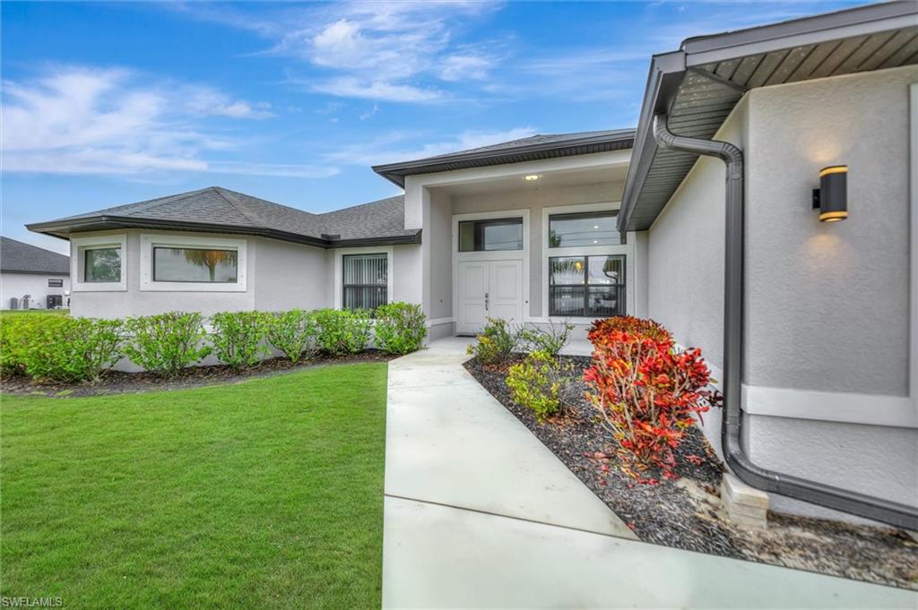 CAPE CORAL - Residential