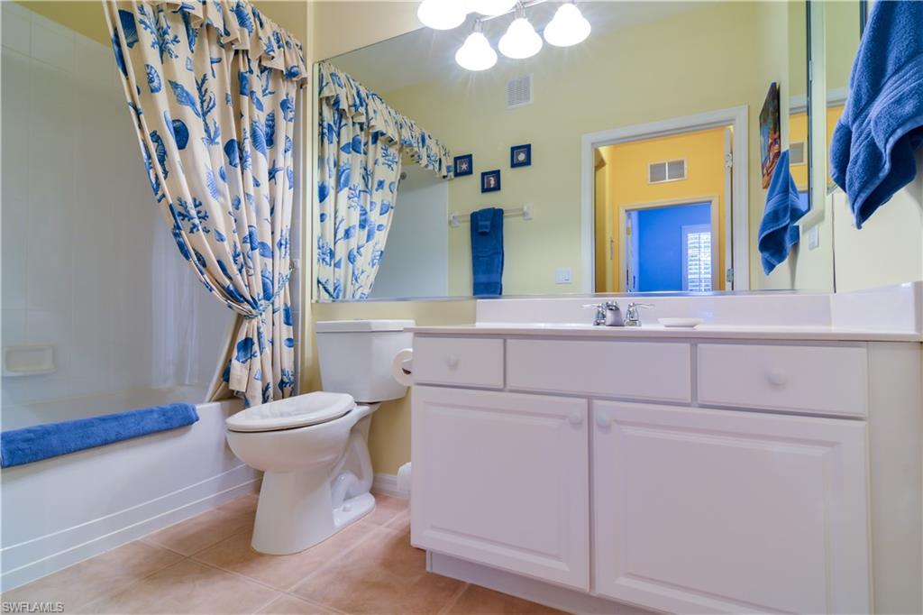 ROYAL POINTE - Residential