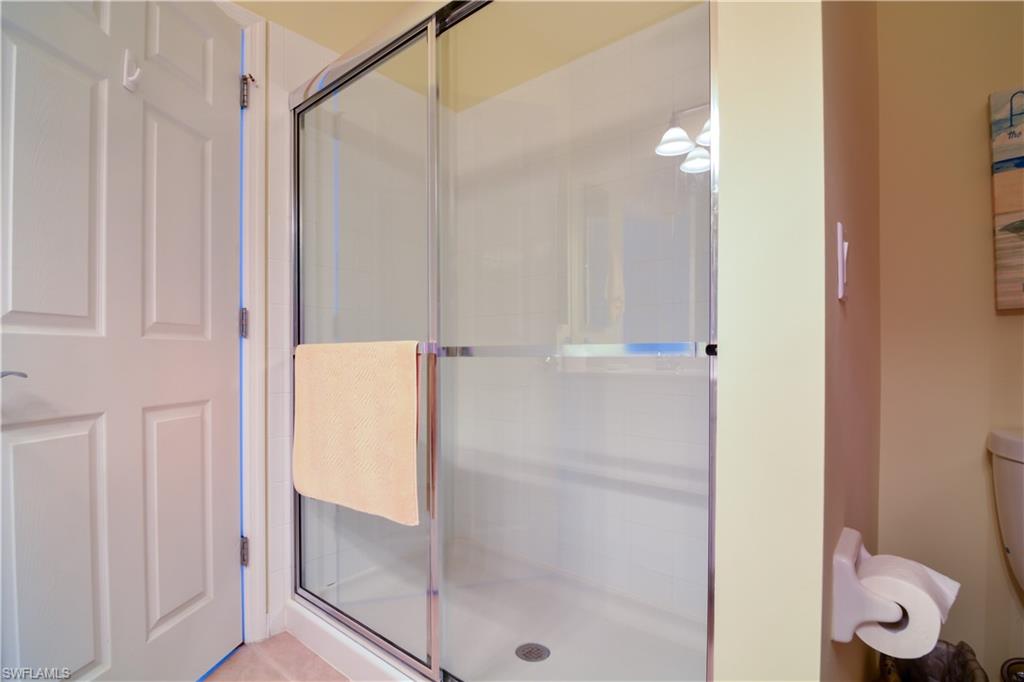 ROYAL POINTE - Residential