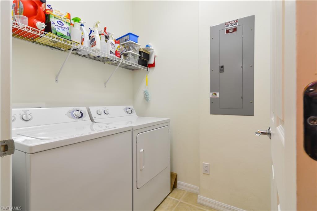 ROYAL POINTE - Residential