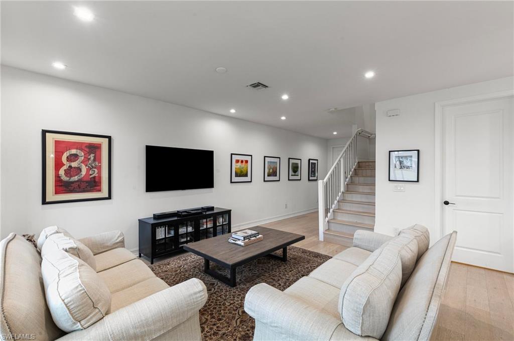 VANDERBILT RESERVE - Residential