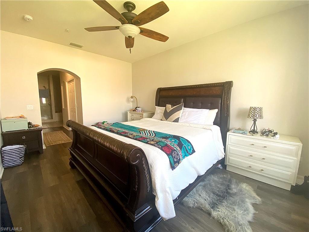 REFLECTION LAKES - Residential