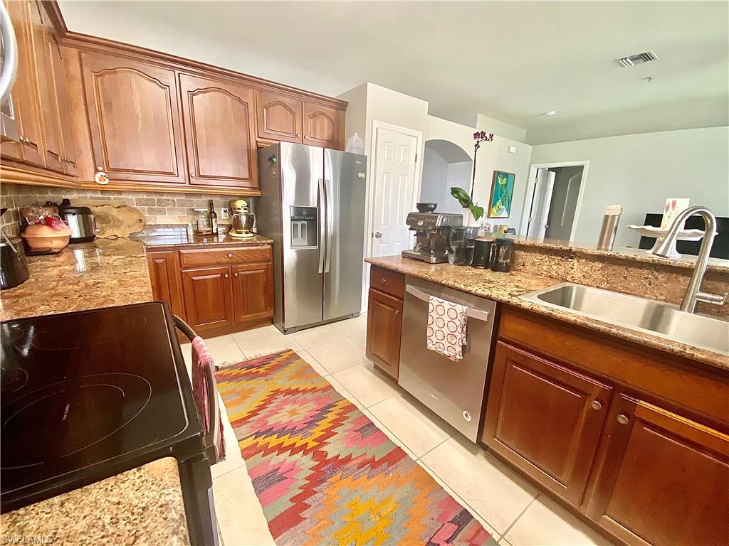 REFLECTION LAKES - Residential