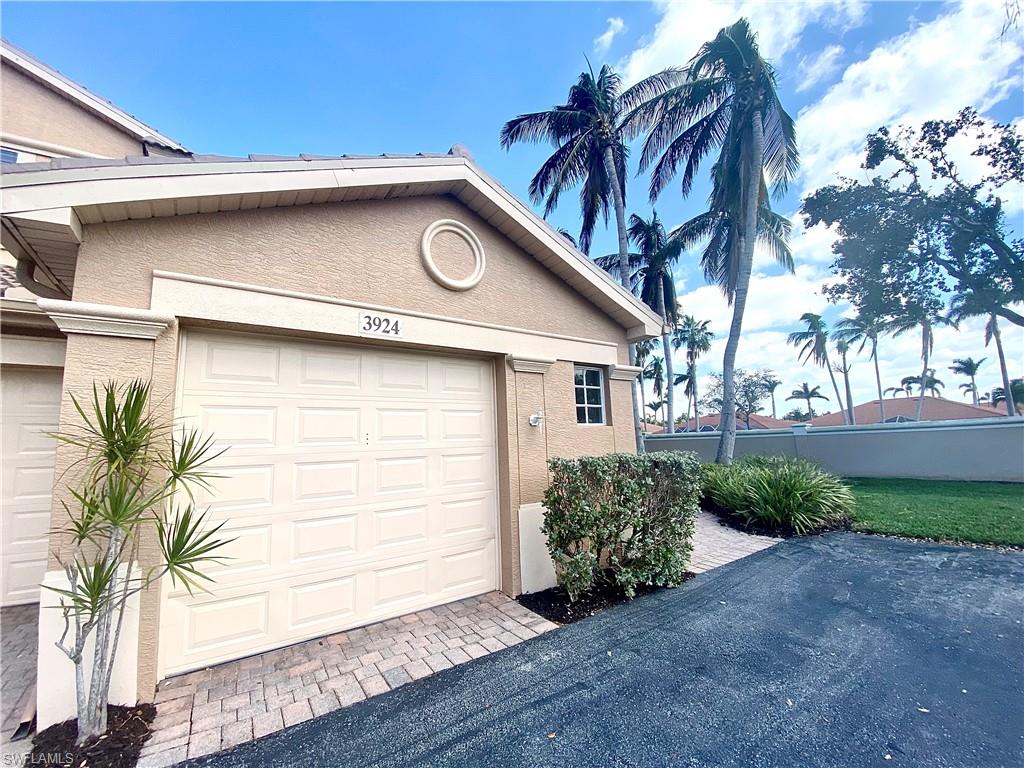 REFLECTION LAKES - Residential