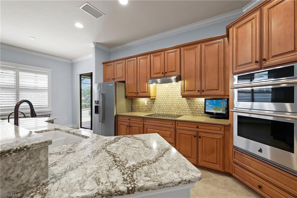 REFLECTION ISLES - Residential