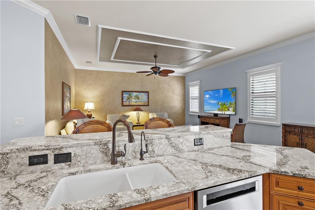 REFLECTION ISLES - Residential