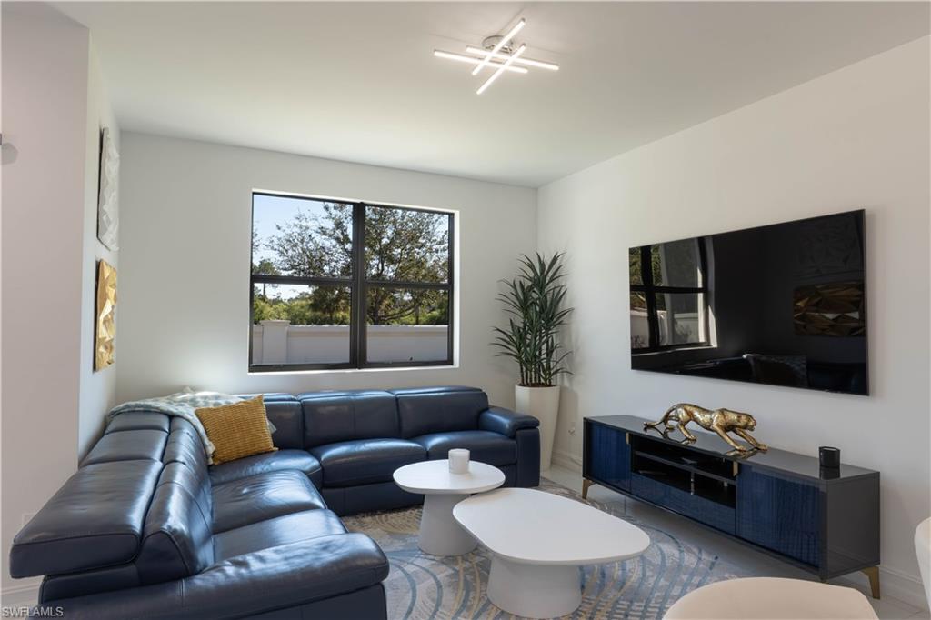 VANDERBILT RESERVE - Residential