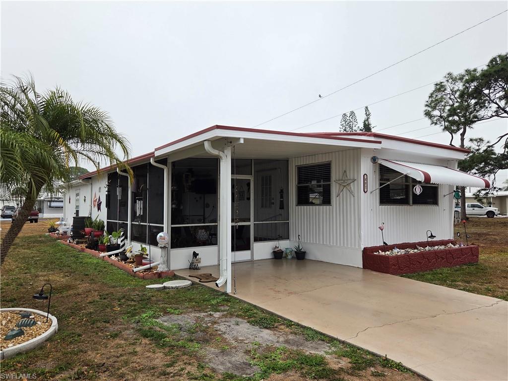 LAZY DAYS MOBILE VILLAGE - Residential