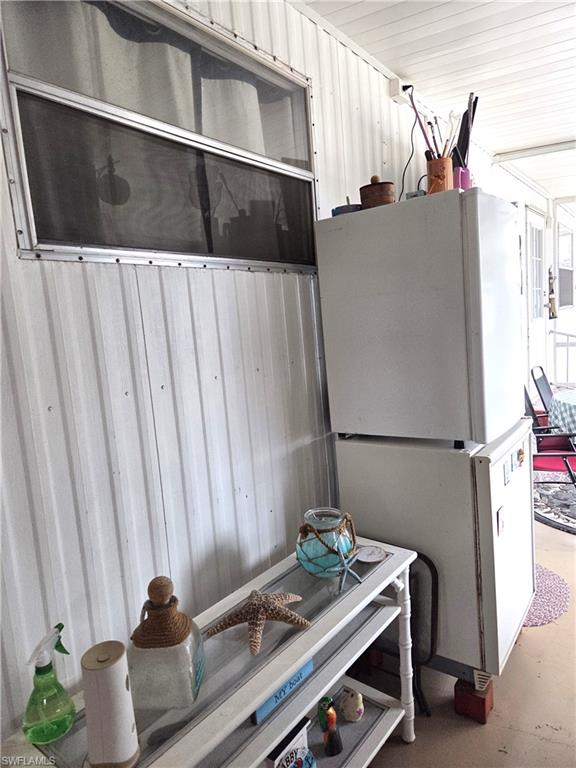 LAZY DAYS MOBILE VILLAGE - Residential