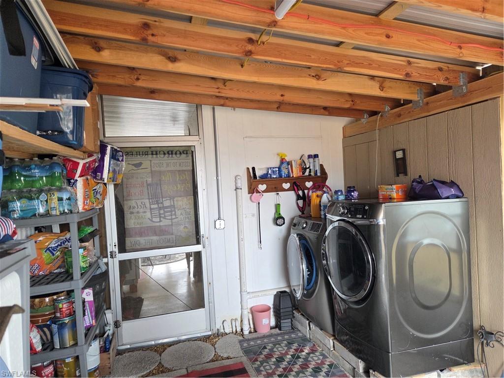 LAZY DAYS MOBILE VILLAGE - Residential