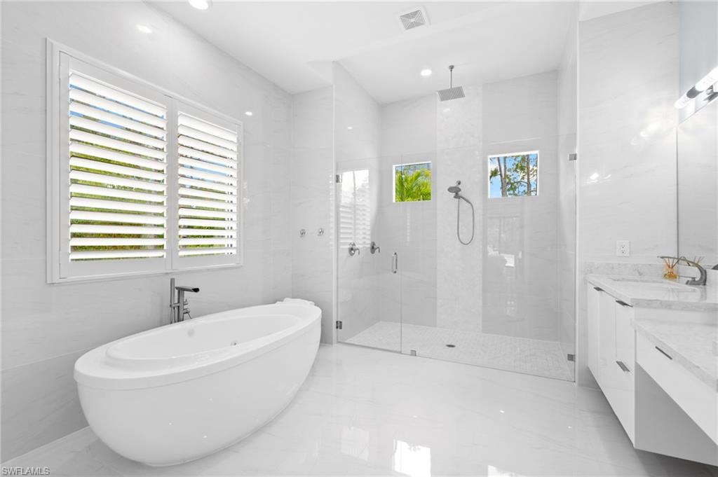 SAN CARLOS ESTATES - Residential