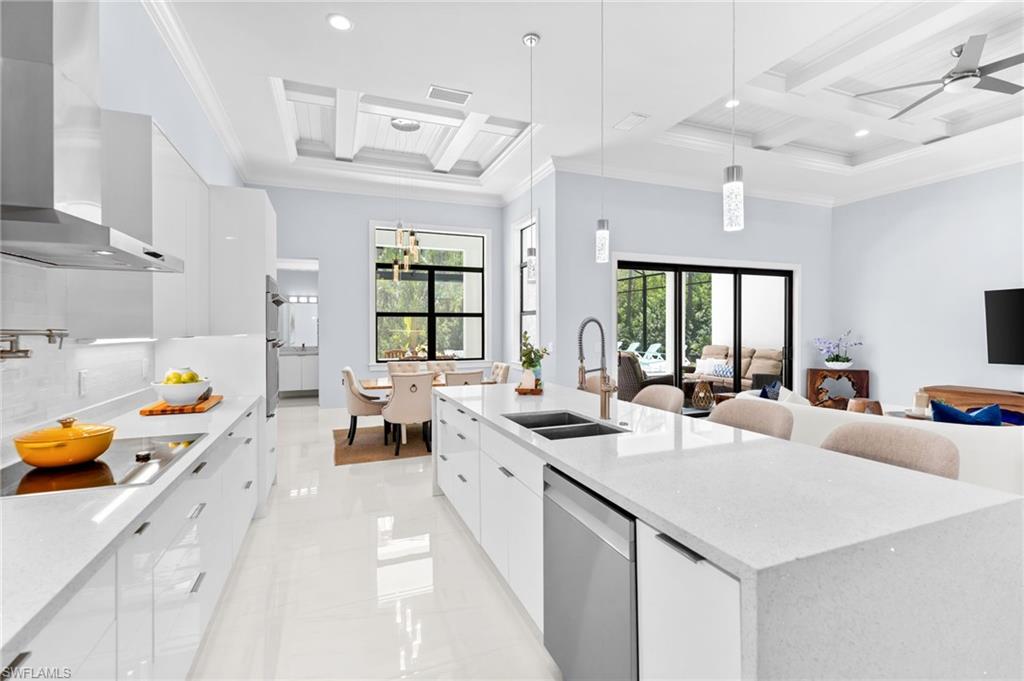 SAN CARLOS ESTATES - Residential