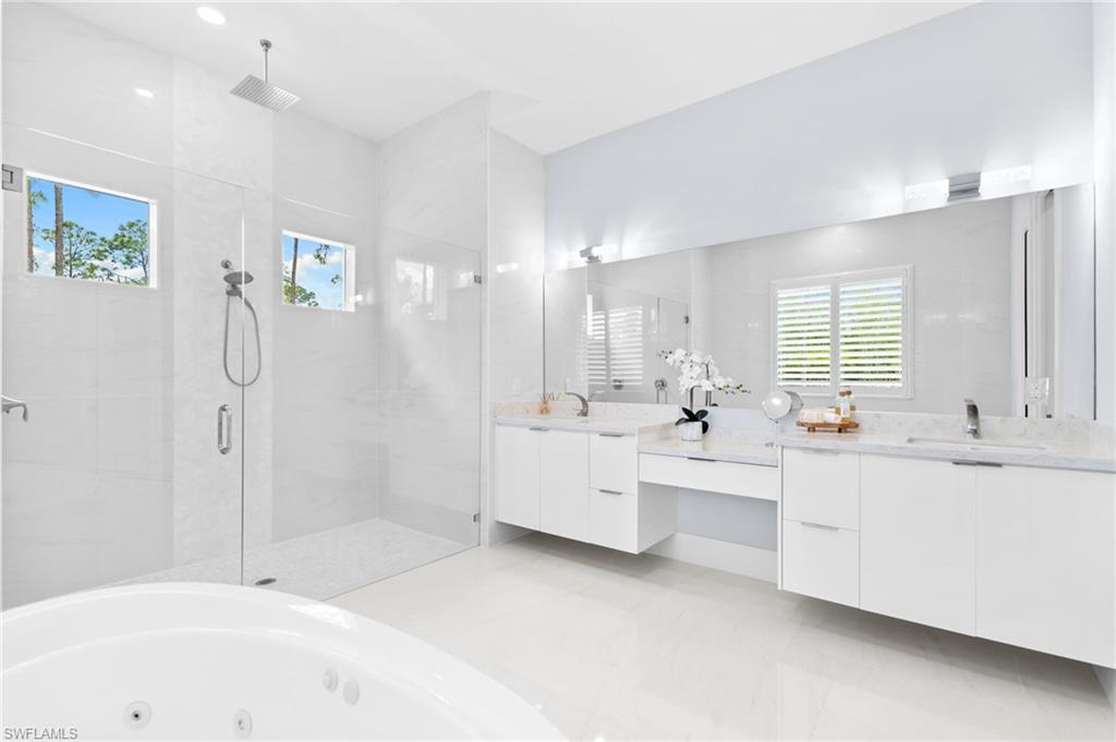 SAN CARLOS ESTATES - Residential