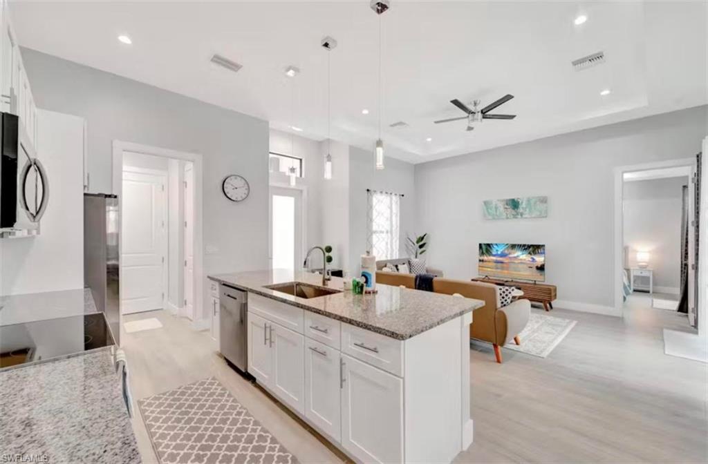 CAPE CORAL - Residential Lease