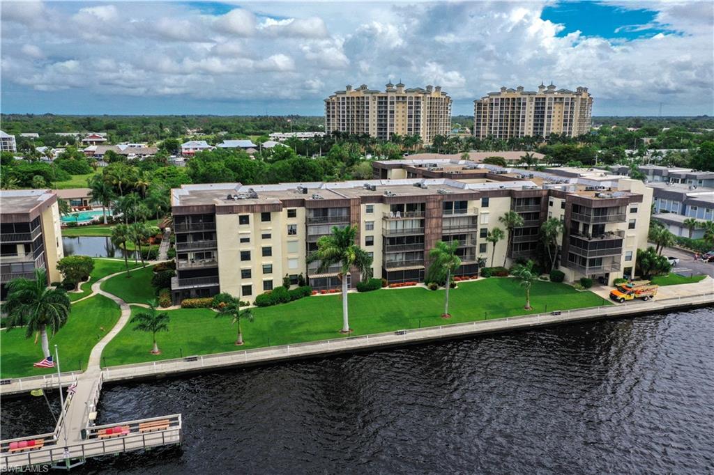 SCHOONER BAY - Residential
