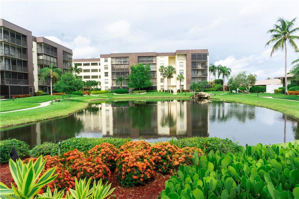 SCHOONER BAY - Residential