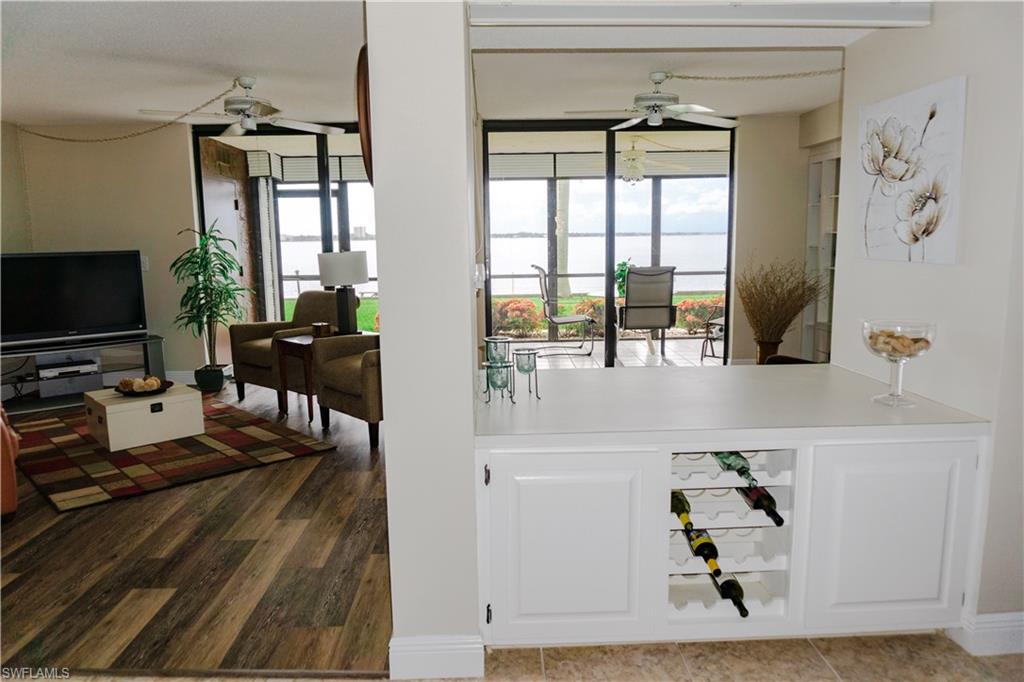 SCHOONER BAY - Residential