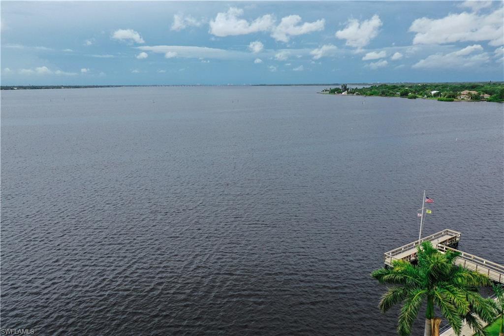 SCHOONER BAY - Residential