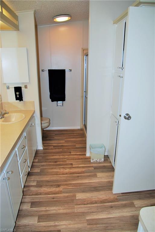 SIX LAKES COUNTRY CLUB - Residential