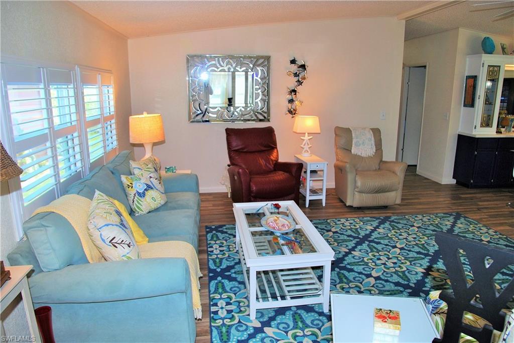 SIX LAKES COUNTRY CLUB - Residential