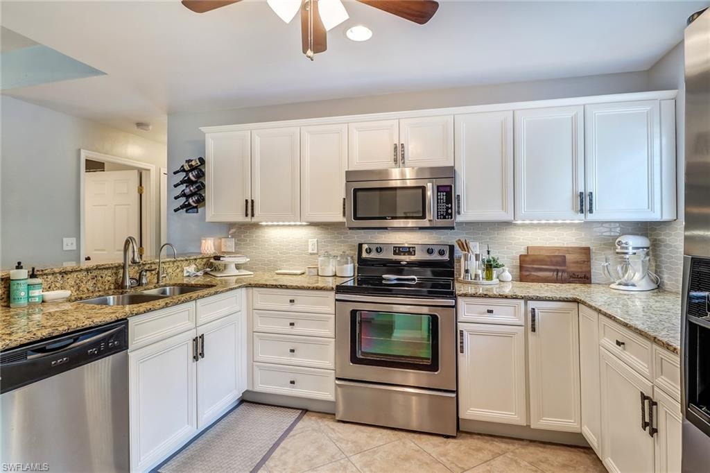 SAN CARLOS PARK - Residential