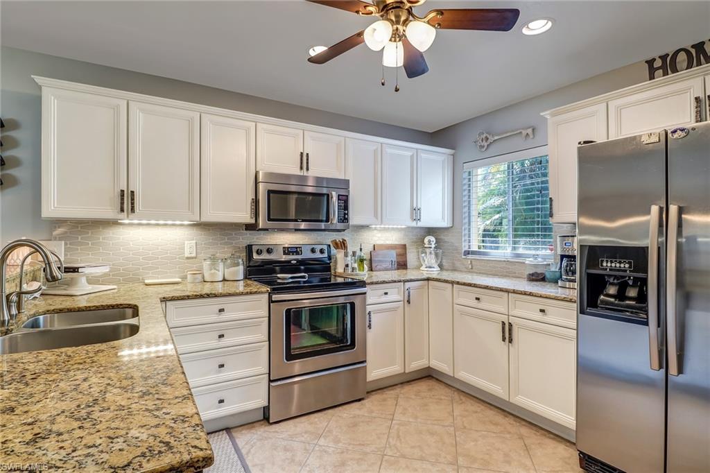 SAN CARLOS PARK - Residential