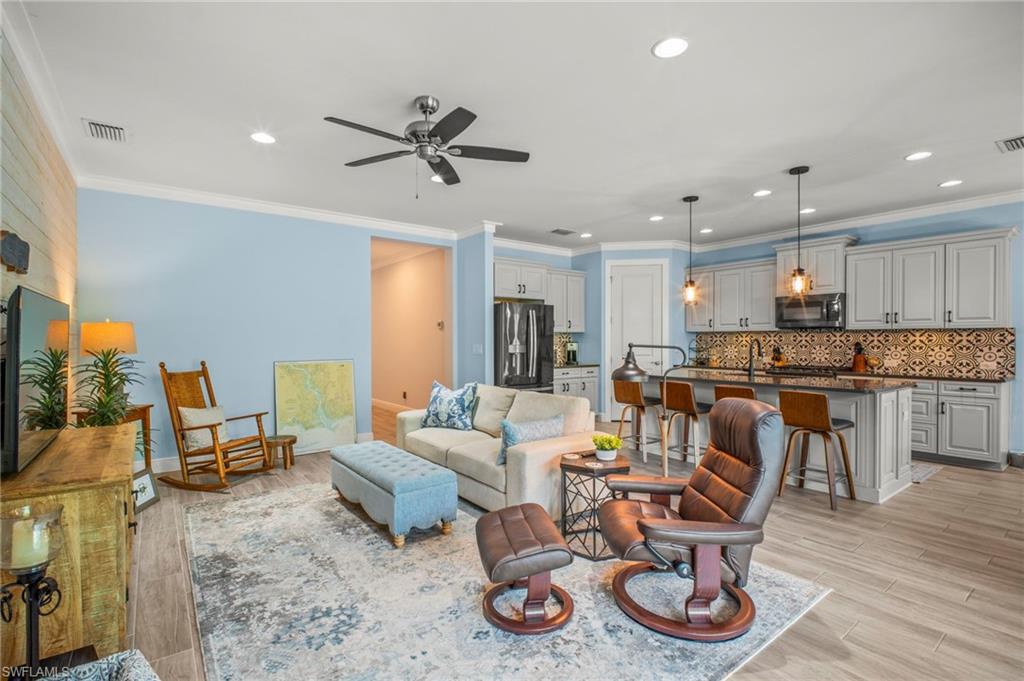 CYPRESS WALK - Residential