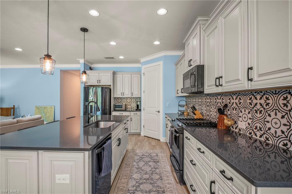 CYPRESS WALK - Residential