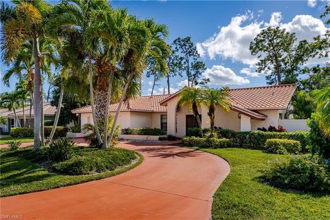 1502 Foxfire LN NAPLES FL 34104