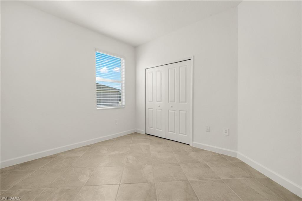 TUCKERS COVE - Residential Lease