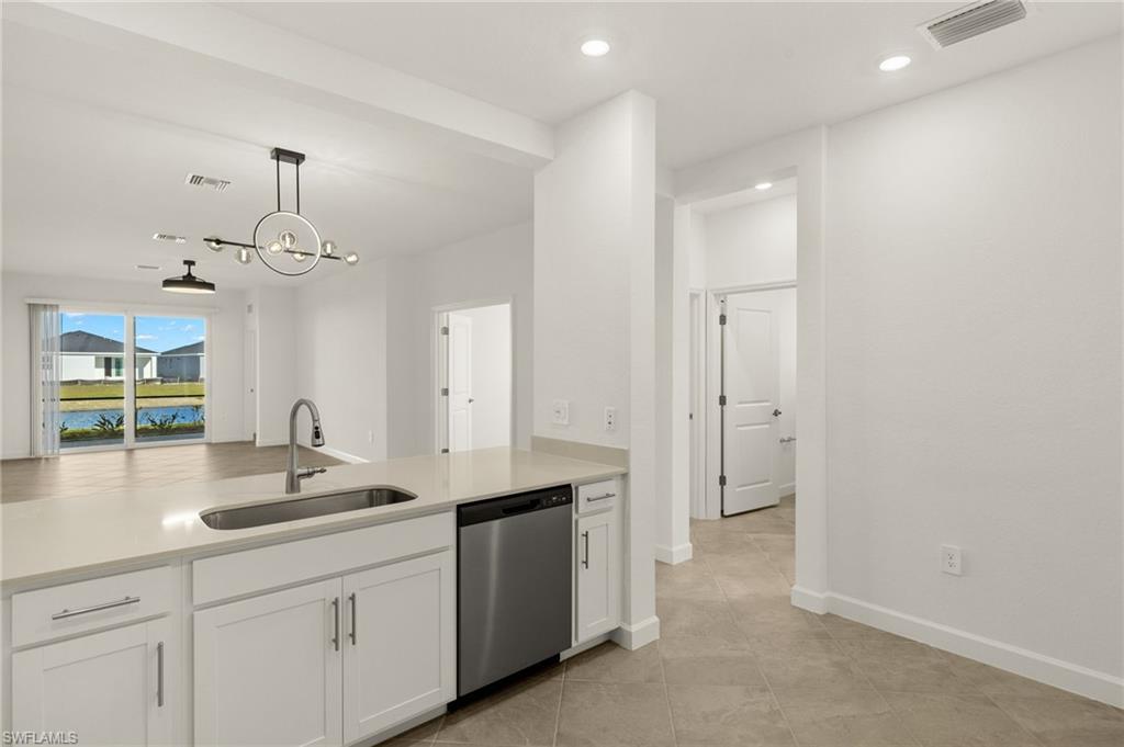 TUCKERS COVE - Residential Lease