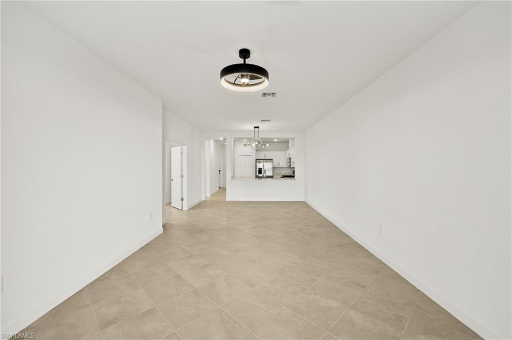 TUCKERS COVE - Residential Lease