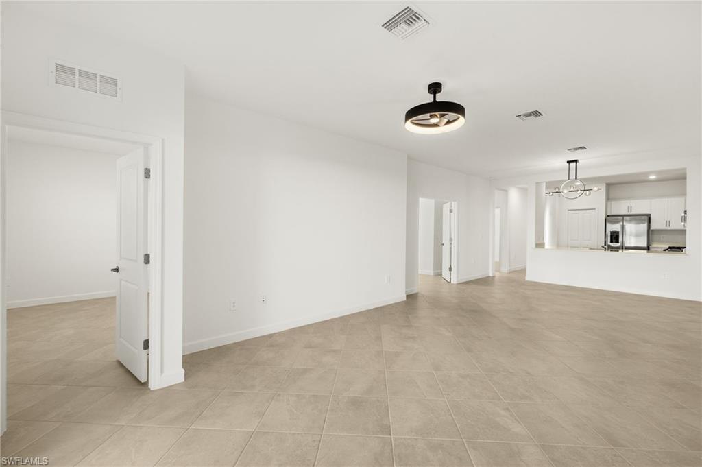 TUCKERS COVE - Residential Lease