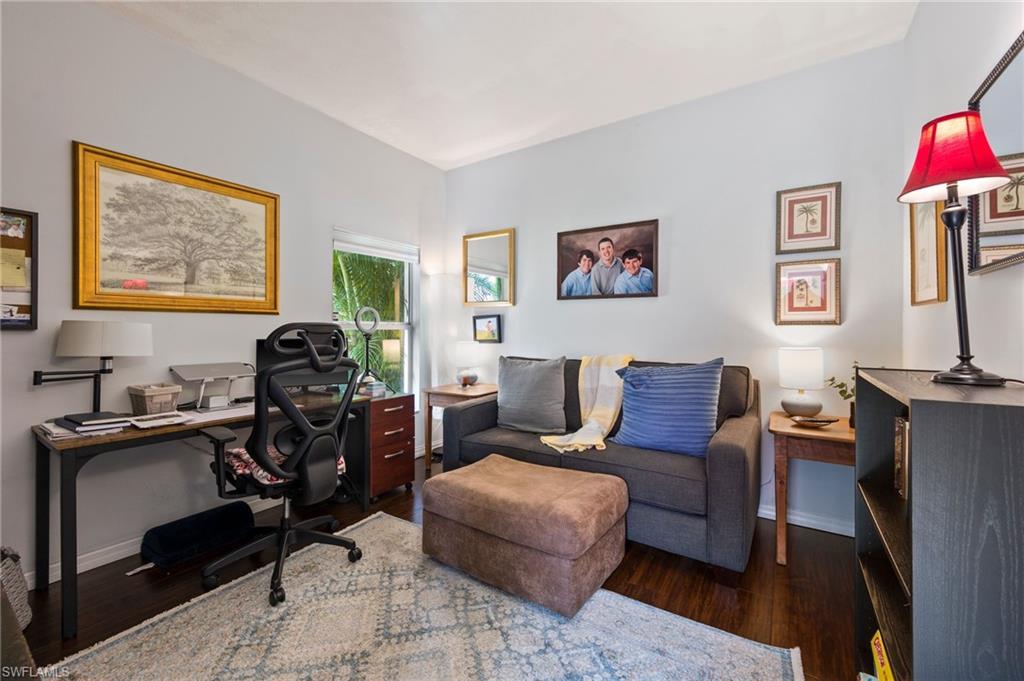 PROMENADE WEST - Residential